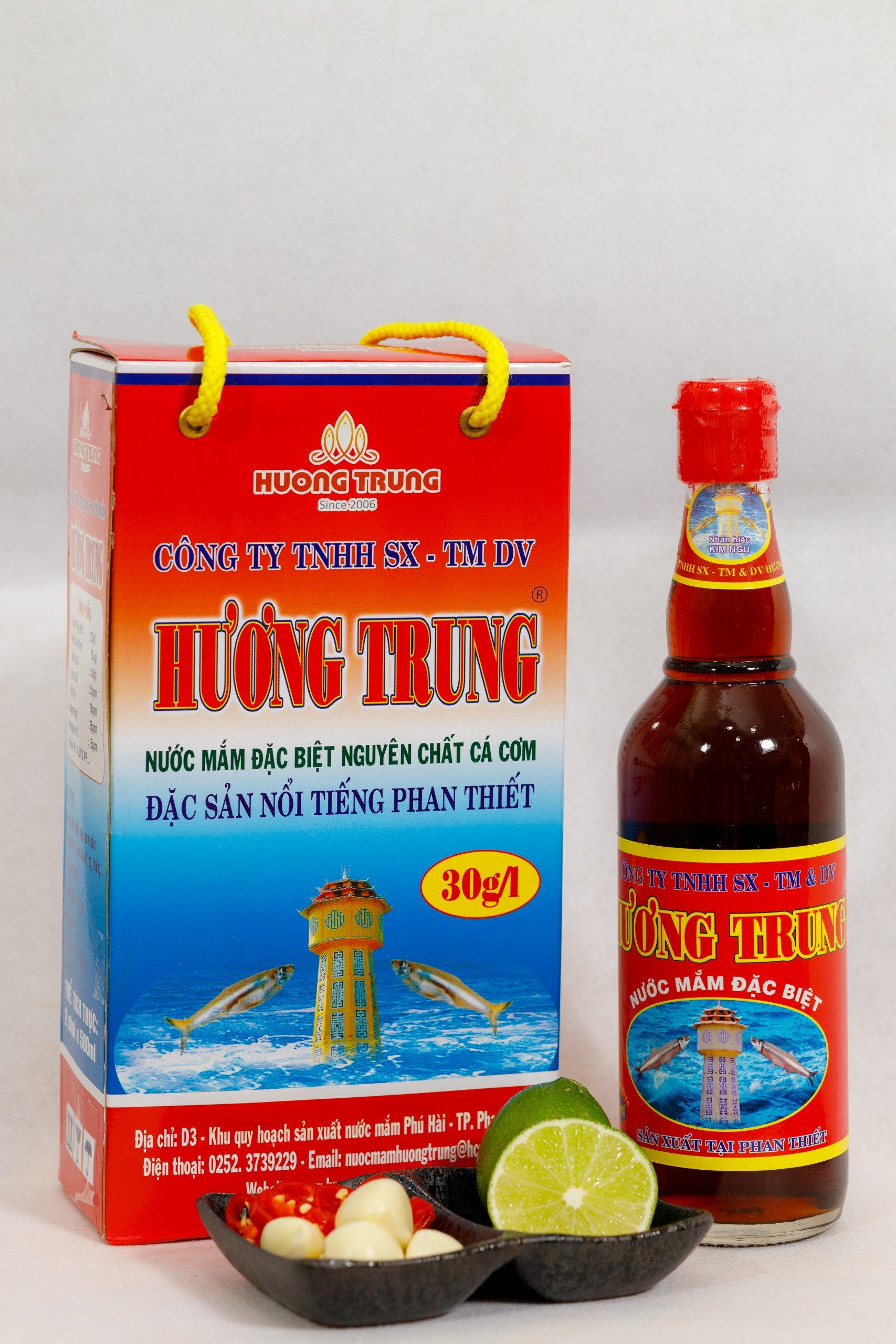 Nước Mắm Hương Trung 500ml, 02 chai thủy tinh